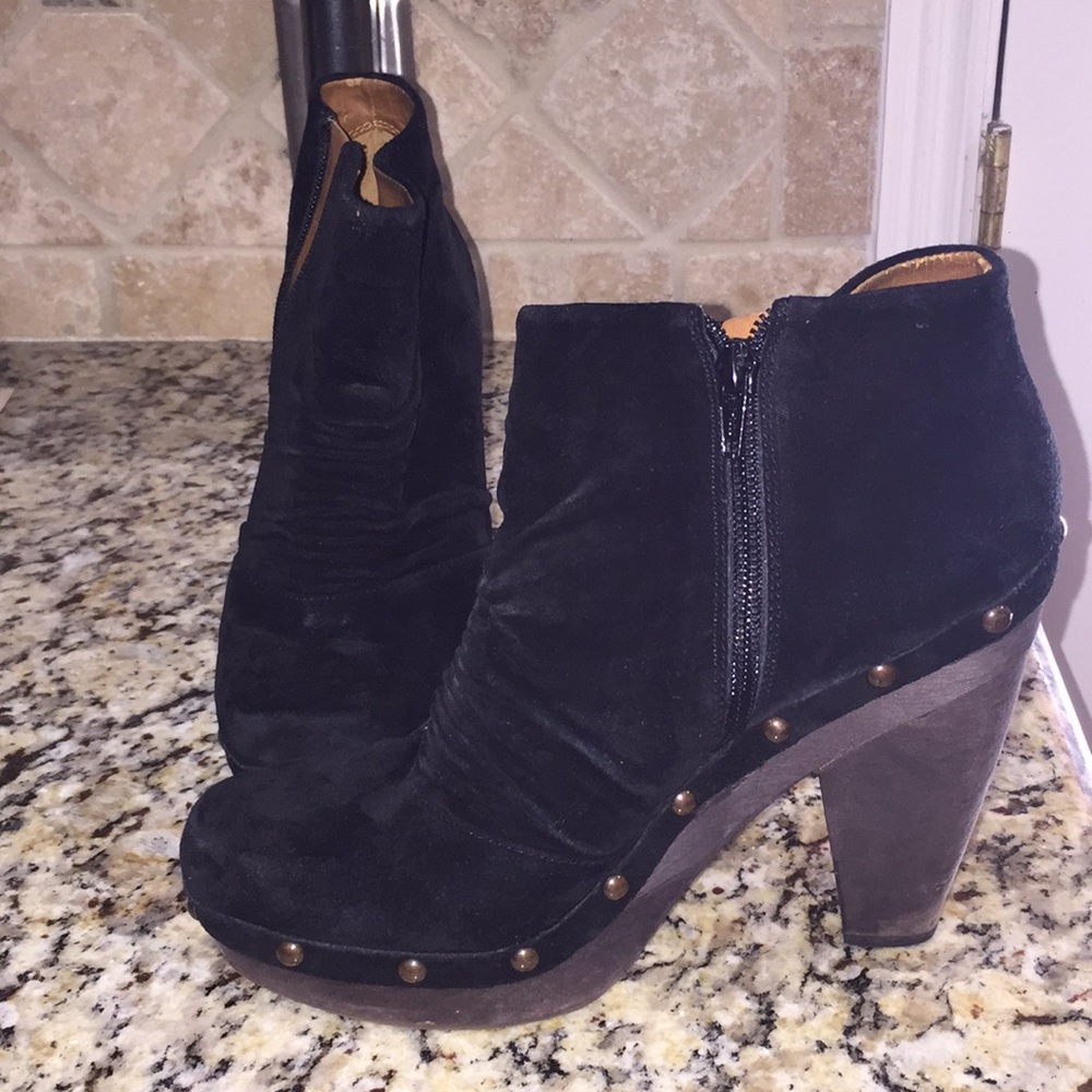 Booties - Picture 5 of 8
